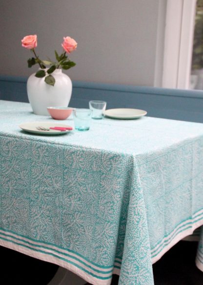 Tafelkleed_floral blue tafel